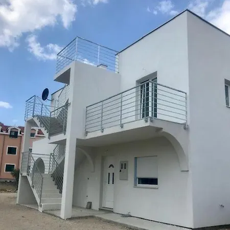 Bella Casa Smart Apartment *